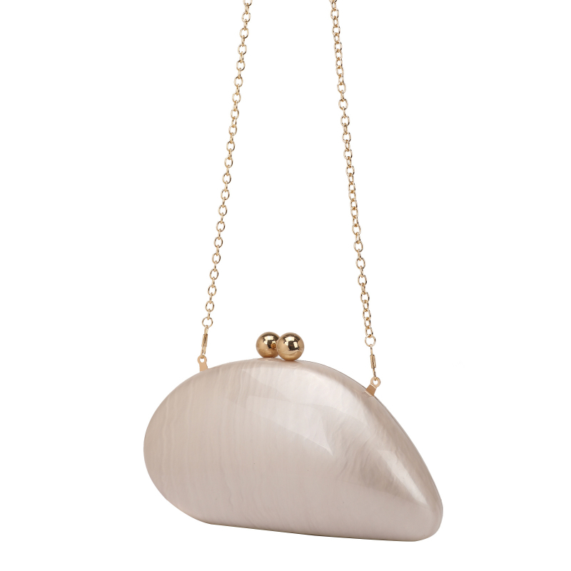 Акрилна дамска вечерна чанта през рамо с верижка, охлювоподобна форма (магнитно закопчаване; овална форма; полиестерна подплата; джоб за телефон и ID)