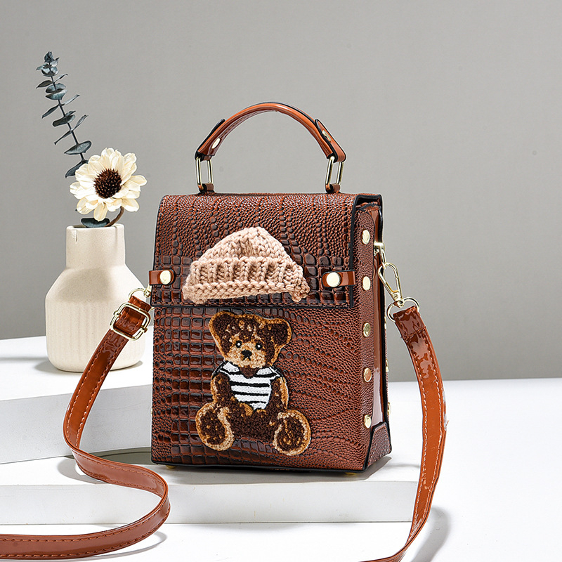 Geantă crossbody din PU, stil stradal, formă pătrată verticală, închidere magnetică, buzunar intern pentru telefon, brand Emperor Rhinoceros