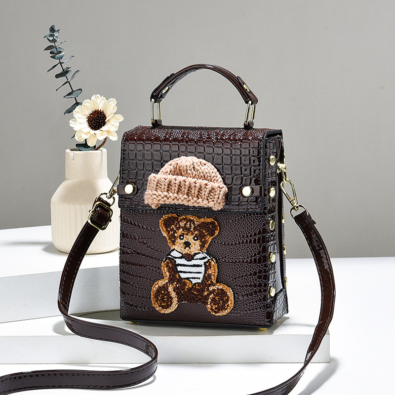 Geantă crossbody din PU, stil stradal, formă pătrată verticală, închidere magnetică, buzunar intern pentru telefon, brand Emperor Rhinoceros
