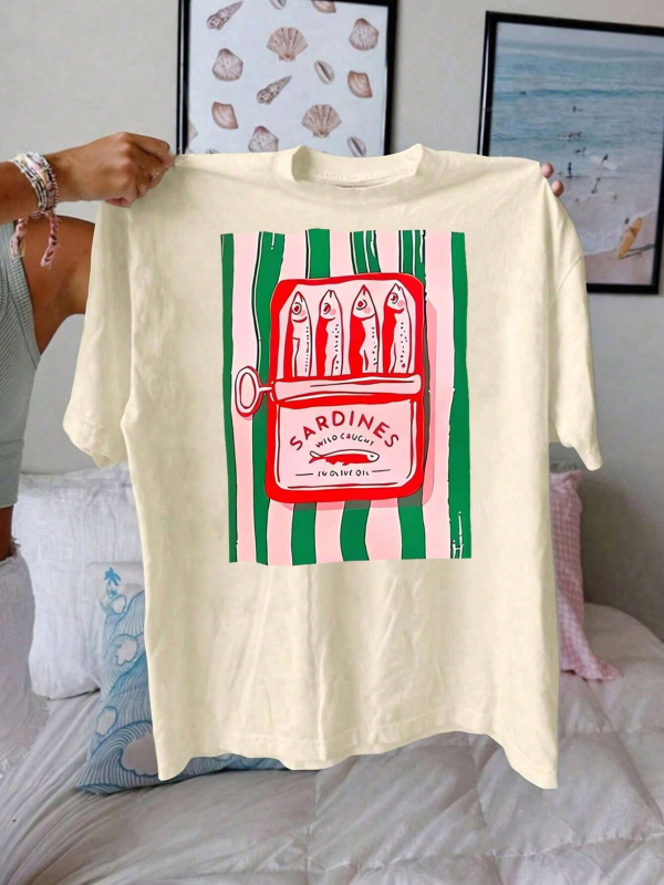 Tricou damă din bumbac cu imprimeu sardine, guler rotund, mâneci scurte, croială lejeră