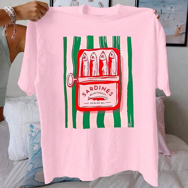 Tricou damă din bumbac cu imprimeu sardine, guler rotund, mâneci scurte, croială lejeră