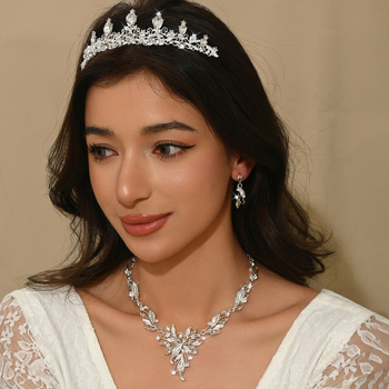 Set de bijuterii: colier, cercei și coroană – aliaj, electroplacare, accesorii pentru păr, model: cruce/coroană/numerale romane