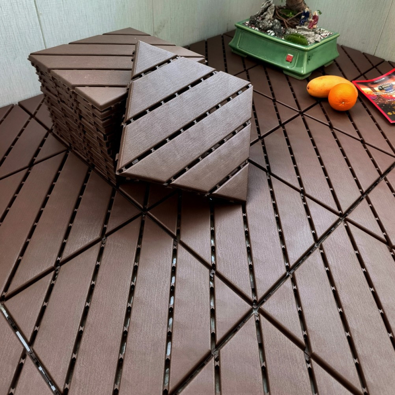 Пластмасов сглобяем настил (PP), дървесен релеф, антибактериален, за коридор, модерен стил