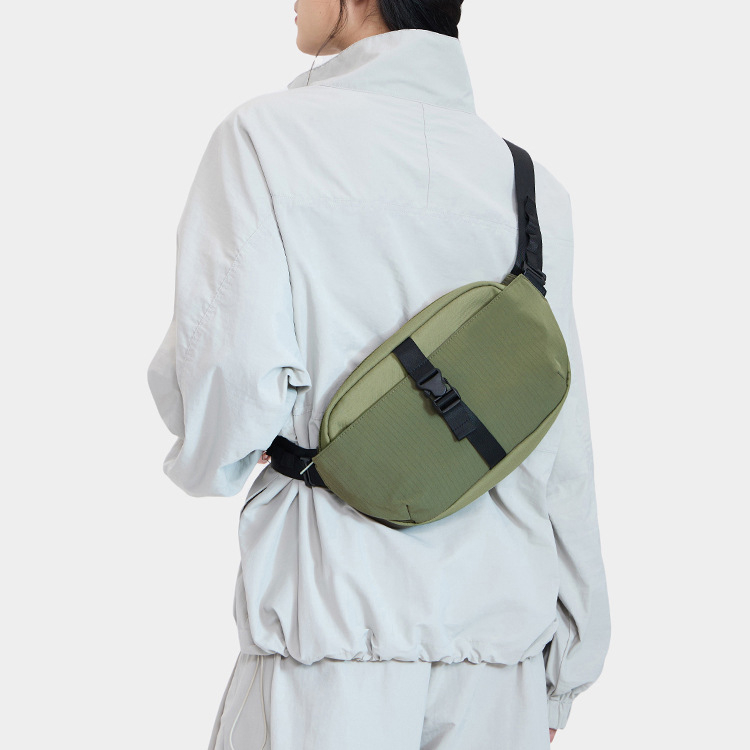 Muška crossbody torba — Oxford tkanina, prozračna i vodootporna, ultralakа i proširiva, ulični stil