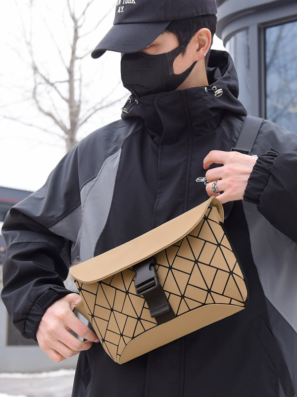 Férfi mellkasi keresztpántos táska PU bőr, kopásálló, nylon bélés, mindennapi használatra