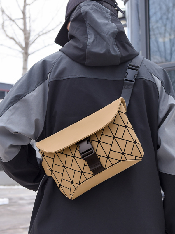 Férfi mellkasi keresztpántos táska PU bőr, kopásálló, nylon bélés, mindennapi használatra