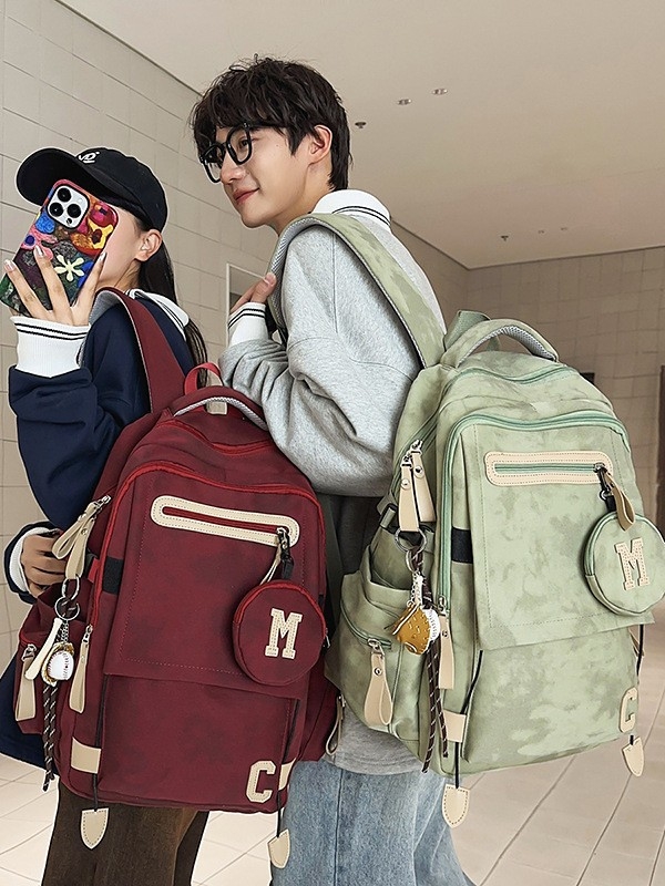 Rucsac Dicarlo din nailon, cu model geometric, impermeabil, bretele curbate