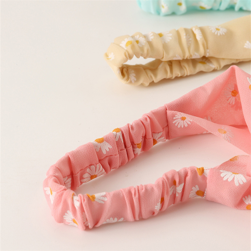 Set pentru păr copii — bentiță din material textil, model geometric, cu motiv margaretă