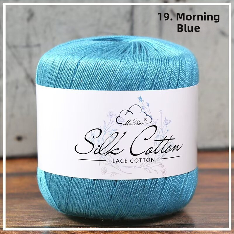 Dadi adīta dzija rokdarbiem — worsted, grupas diegs, ķemēta