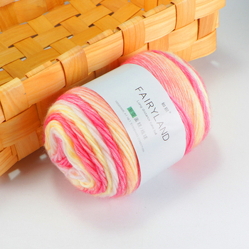 Βαμβακερή κλωστή cake-line με gradient βαφή για πλέξιμο (Τεχνική: worsted; Μορφή κλώνου: σφαίρα/τροχός; Προέλευση: Επαρχία Χεμπέι, νομός Λιξιάν; Κύρια χρήση: πλέξιμο)