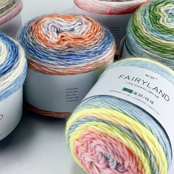 Βαμβακερή κλωστή cake-line με gradient βαφή για πλέξιμο (Τεχνική: worsted; Μορφή κλώνου: σφαίρα/τροχός; Προέλευση: Επαρχία Χεμπέι, νομός Λιξιάν; Κύρια χρήση: πλέξιμο)