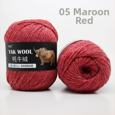Yak velvet 3 pavedienu vilnas dzija adīšanai un tamborēšanai, worsted spun, rolēs