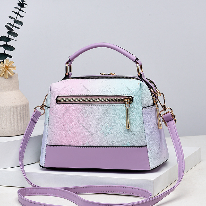 Crossbody párna táska – PU, vízszintes négyszög alakú, zipzár zárás, belső cipzáras zseb, poliészter bélés