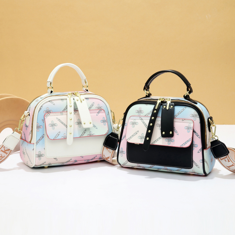 Mindennapi női PU táska – négyszögletes formájú, cipzár, poliészter bélés, egy vállpánt, friss és édes stílus