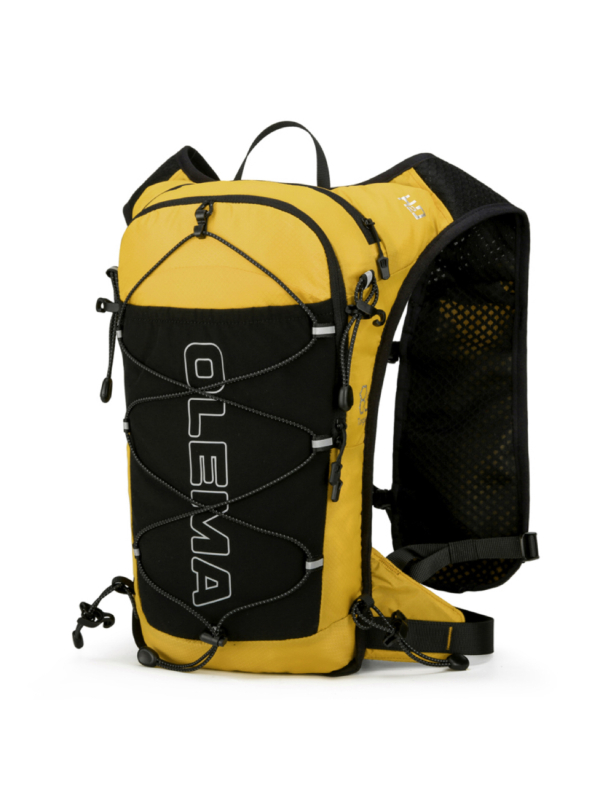 Pārgājienu mugursoma ar lielu ietilpību, izgatavota no neilona, ūdensnecaurlaidīga un elpojoša.