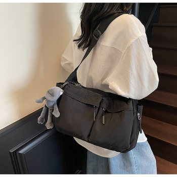 Női Tote táska utcai divat stílusban, nylonból, vízszintes négyzet alak, cipzáras nyitás