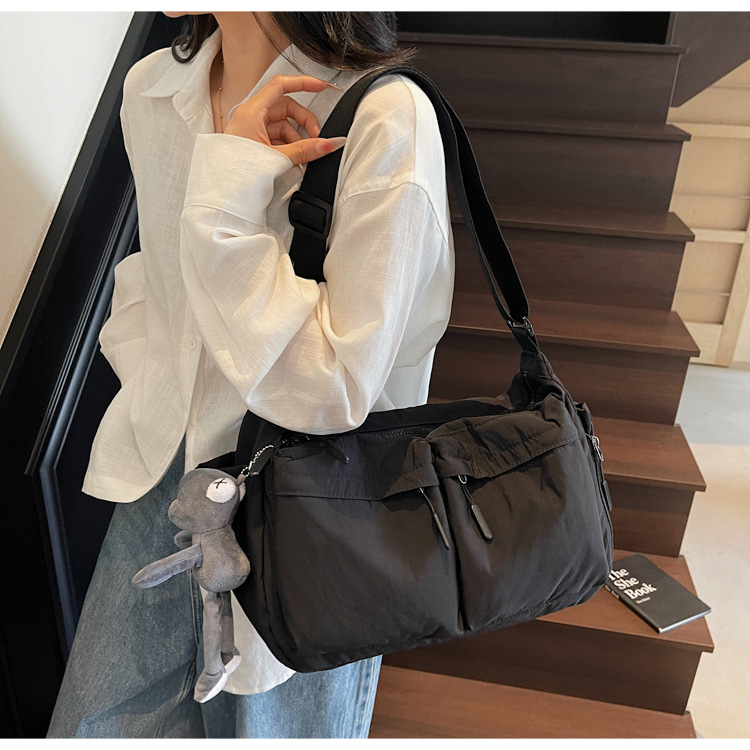 Női Tote táska utcai divat stílusban, nylonból, vízszintes négyzet alak, cipzáras nyitás