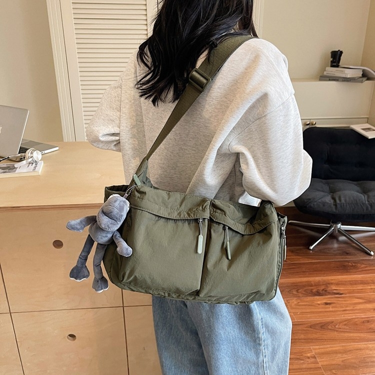 Női Tote táska utcai divat stílusban, nylonból, vízszintes négyzet alak, cipzáras nyitás