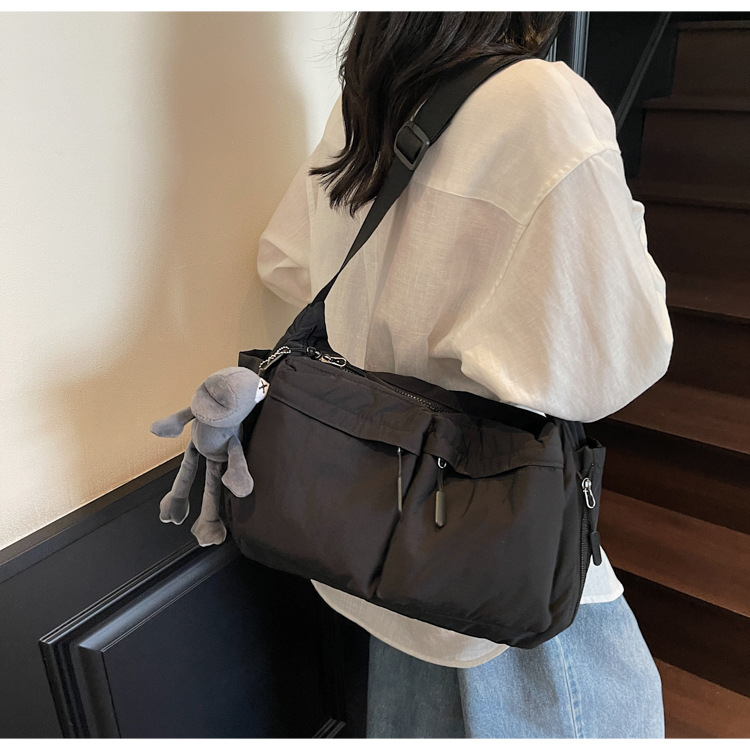 Női Tote táska utcai divat stílusban, nylonból, vízszintes négyzet alak, cipzáras nyitás