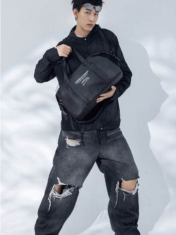 Idigi Unisex Τσάντα Ταξιδιού Διαγώνιας Ωμής 20–35L, PU Ανθεκτικό στην Φθορά, Διαχωρισμός Ξηρού/Υγρού, Αστικός Στυλ για Αναψυχή