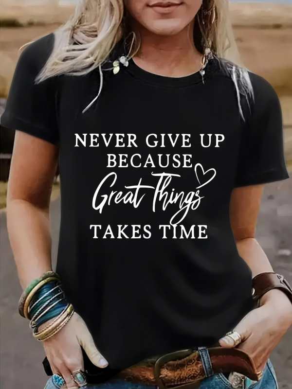 Női póló nyomott mintával, rövid ujjú, kerek nyakú — 50–70% poliészter / 30–50% pamut, street hipster stílus.