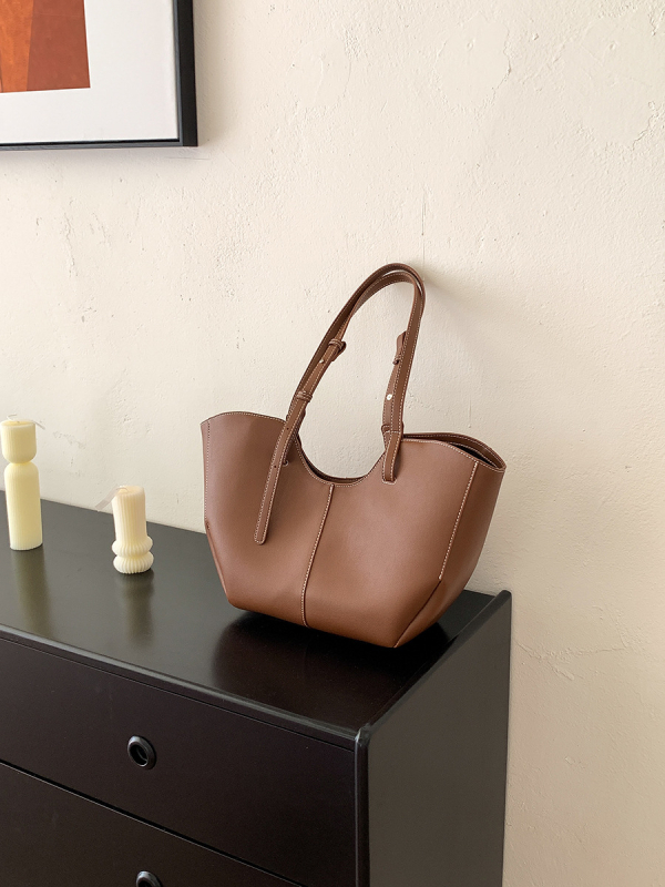 Határokon átívelő tote táska, PU anyag, trapéz alak, nagy kapacitás, mágneszár, belső cipzáras rekeszek, zseb telefonhoz és azonosítóhoz, Wing-Shaped retro koreai stílus