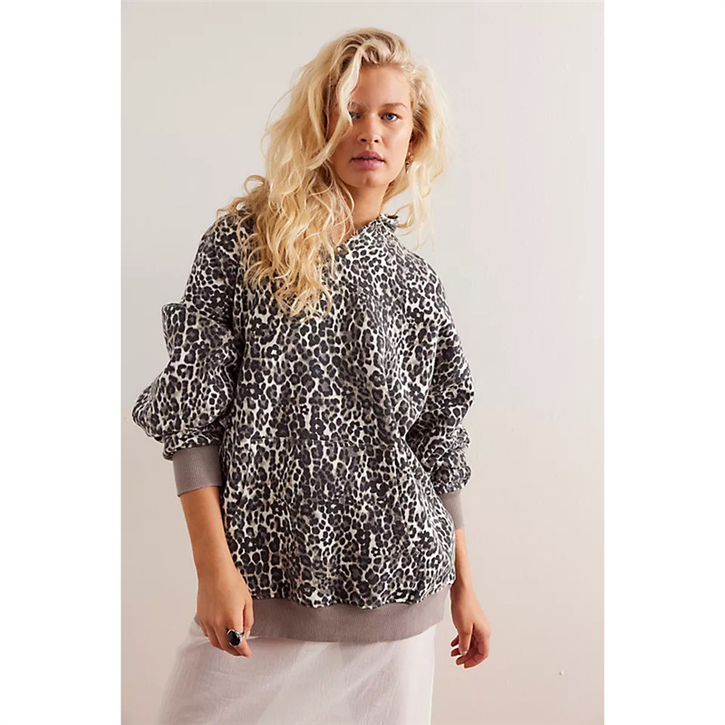 Дамски суитшър с качулка, принт животински модел, свободна кройка, полиестер с еластан, дълги ръкави