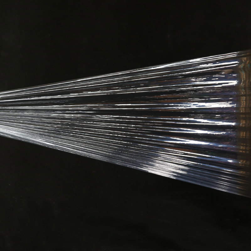 Stretch wrap plėvelė – skaidri PE plėvelė su dideliu klampumu, grynasis svoris 4 kg, kilmė: Linyi, Shandong; prekinis ženklas: Jiachuang