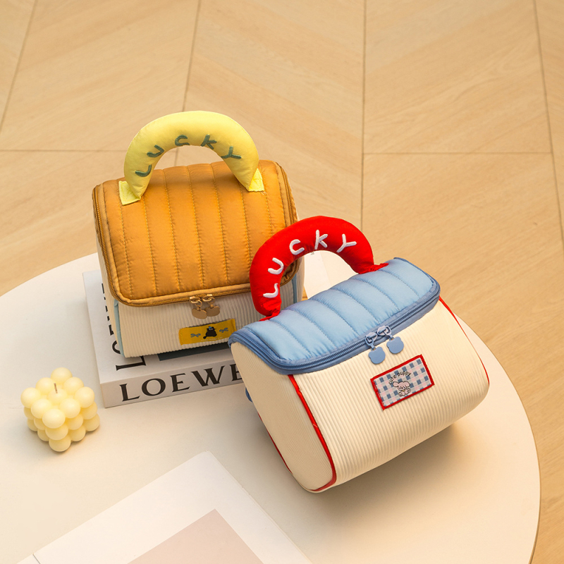 Козметична чанта кубична форма, полиестер, многофункционална, за пътуване