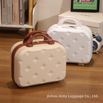 Βαλίτσα ταξιδιού ABS+PC, άνοιγμα με φερμουάρ, τροχός μονής κατεύθυνσης, βάρος περίπου 0,7 kg, συμβατικό κλείσιμο με συνδυασμό