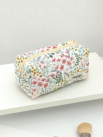 Несесер за козметика и тоалетни принадлежности – голям капацитет, памучна материя, каре принт, подплата от полиестер, Berg