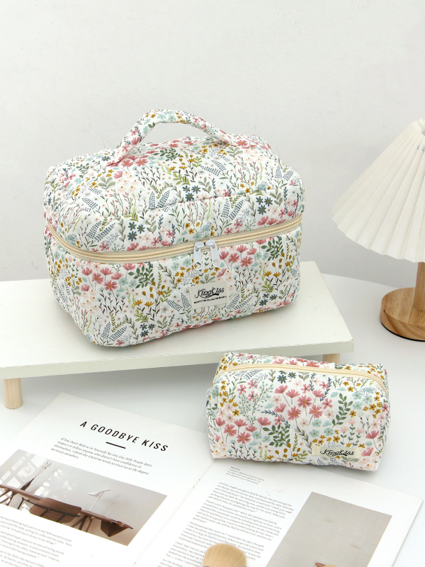 Nagy kapacitású kozmetikai neszeszer – pamut anyag, kockás minta, poliészter bélés, Berg márka