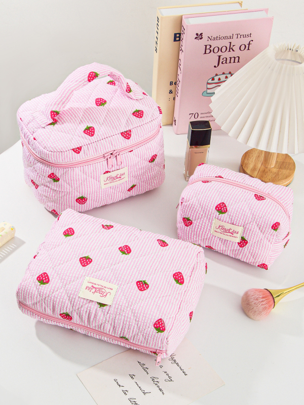 Nagy kapacitású kozmetikai neszeszer – pamut anyag, kockás minta, poliészter bélés, Berg márka