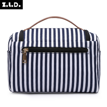 Козметична чанта за ежедневна употреба – райета, платно, подплата полиестер, урбанистичен стил, мултифункционална за съхранение на козметика