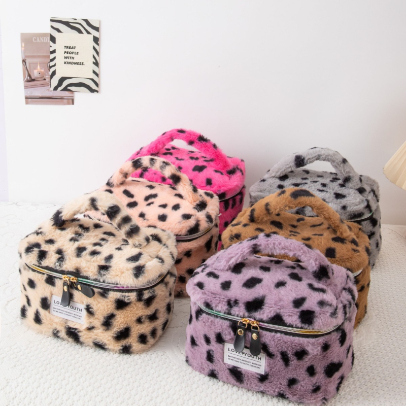 Geantă de makeup, pluș, imprimeu leopard, capacitate mare, ultra-ușoară