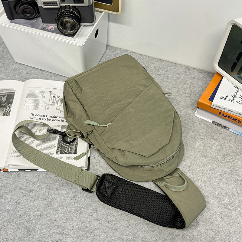 Férfi keresztbody mellény táska – poliészter, szabadidő utazási stílus, egyszínű mintázat, bélés poliészter, 2025 tavasz
