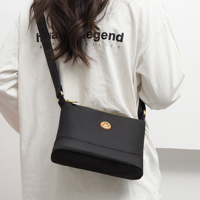 Női crossbody válltáska, kis négyzet alakú Oxford anyagból, városi stílus, cipzárral, telefontartó, ID- és kameratartó zsebbel