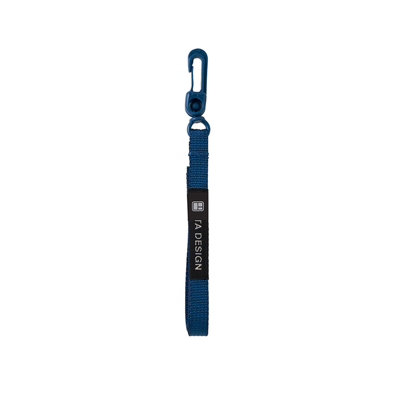 Torba za putovnicu i dokumente | BOTTA DESIGN | Modeli: B21142A, B18124A, B19130214A, B22150214A, BZFH001 • Materijal: poliester • Oblik: ručna torba