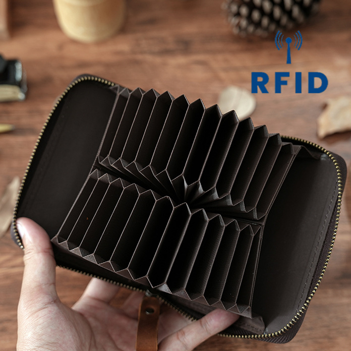 RFID apsaugos kortelių dėklas, 24 kortelių talpa, harmonikos stiliaus organizatorius iš pirmojo sluoksnio karvų odos, nailono pamušalas, universalus