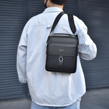 Férfi válltáska valódi bőrből, első réteg marhabőrből, kopásálló, poliészter bélés