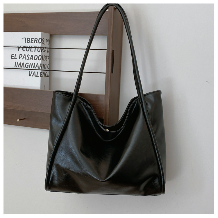 Yuri PU bőr Tote táska, Nagy kapacitású, Városi minimalist stílus, Horizontális négyzet alak, Mágneses zár