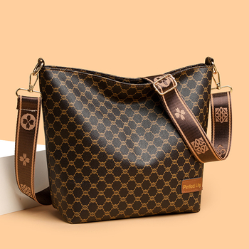 Кросбоди чанта, мини квадратна PU, ципно затваряне, вътрешен джоб с цип и идентификационен джоб, подплата полиестер