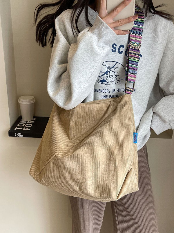 Corduroy női táska, nagy kapacitású — mindennapi crossbody/válltáska, cipzáras nyitás, függőleges négyzet alak, belső zsebek: cipzáras, telefon és ID