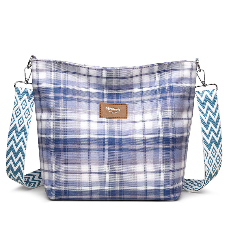 Crossbody táska, városi egyszerű stílus, nylon anyag, horizontális négyzet alakú forma, cipzáras nyitás, belső cipzáras zseb