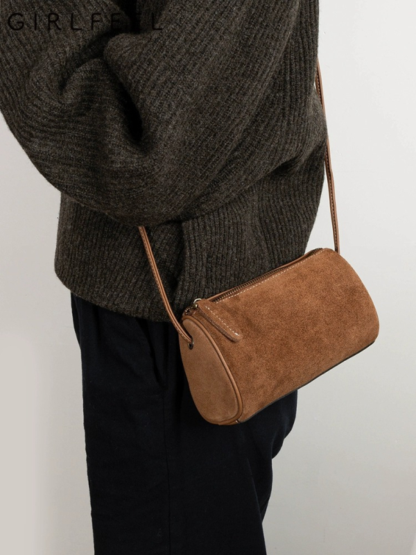 Golfeini дамска кръстосана чанта – естествена кожа, двуслойна телешка кожа, хоризонтална квадратна форма, цип