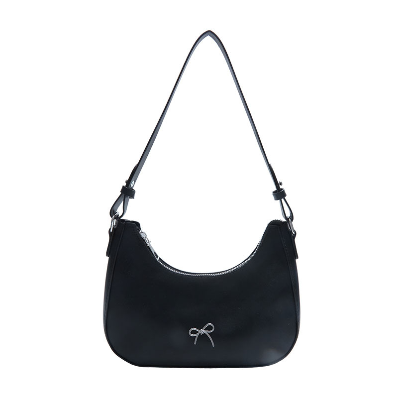 PU anyagú félhold alakú válltáska, cipzáras zárás, rejtett cipzáras zseb, poliészter bélés