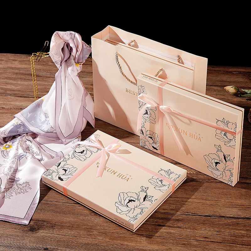 Μαντήλι από συνθετικό μετάξι, φθινοπωρινή σεζόν, άνοιξη 2023 κατάλογος