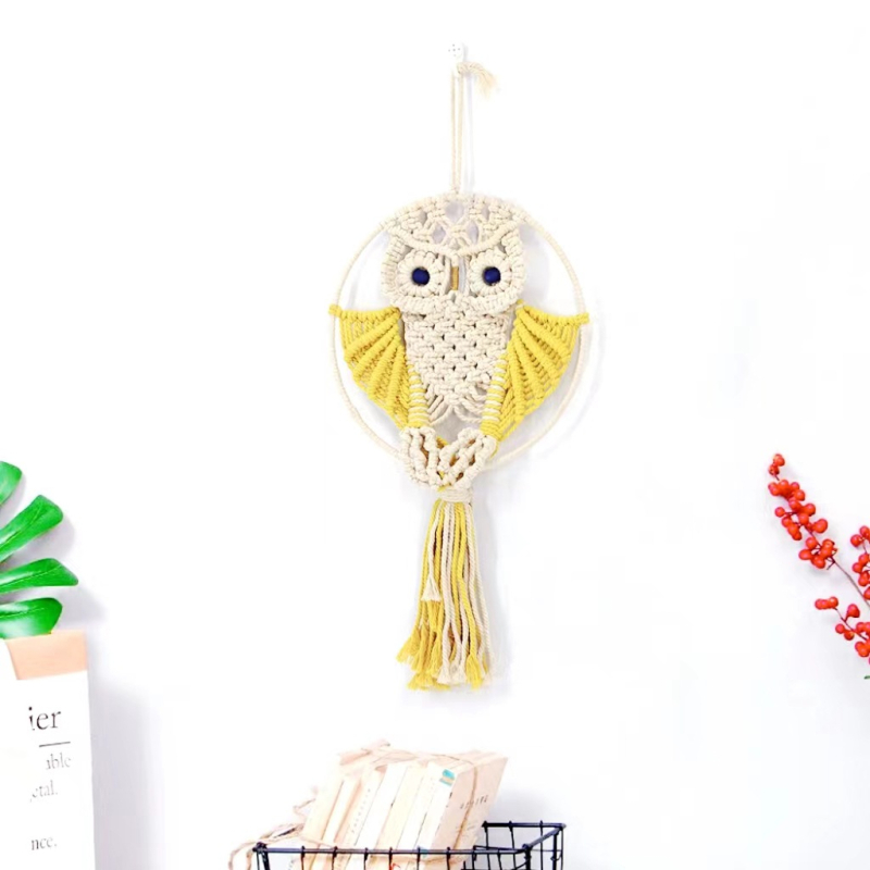 Sova goblena, rokām adīta no kokvilnas, apaļš formā ar apļa rakstu, piemērots dzīvojamai istabai un guļamistabai.