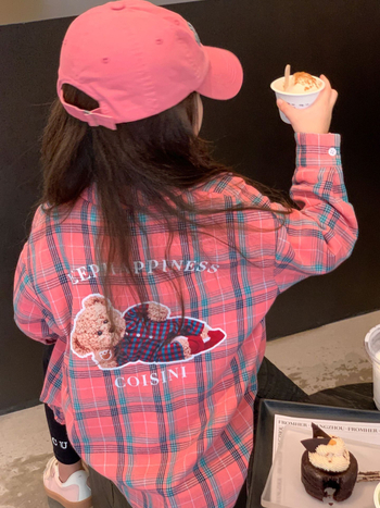 Παιδικό πουκάμισο, στυλ πριγκίπισσας, μακριά μανίκια, καρό μοτίβο, γιακάς με πέτο, Άνοιξη 2025.