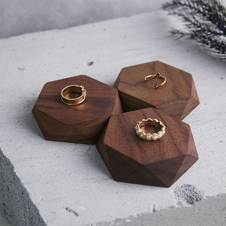 Ράφι επίδειξης κοσμημάτων από ξύλο καρυδιάς, εξάγωνο σχήμα, πολυτελές στυλ, μάρκα Unique Culture